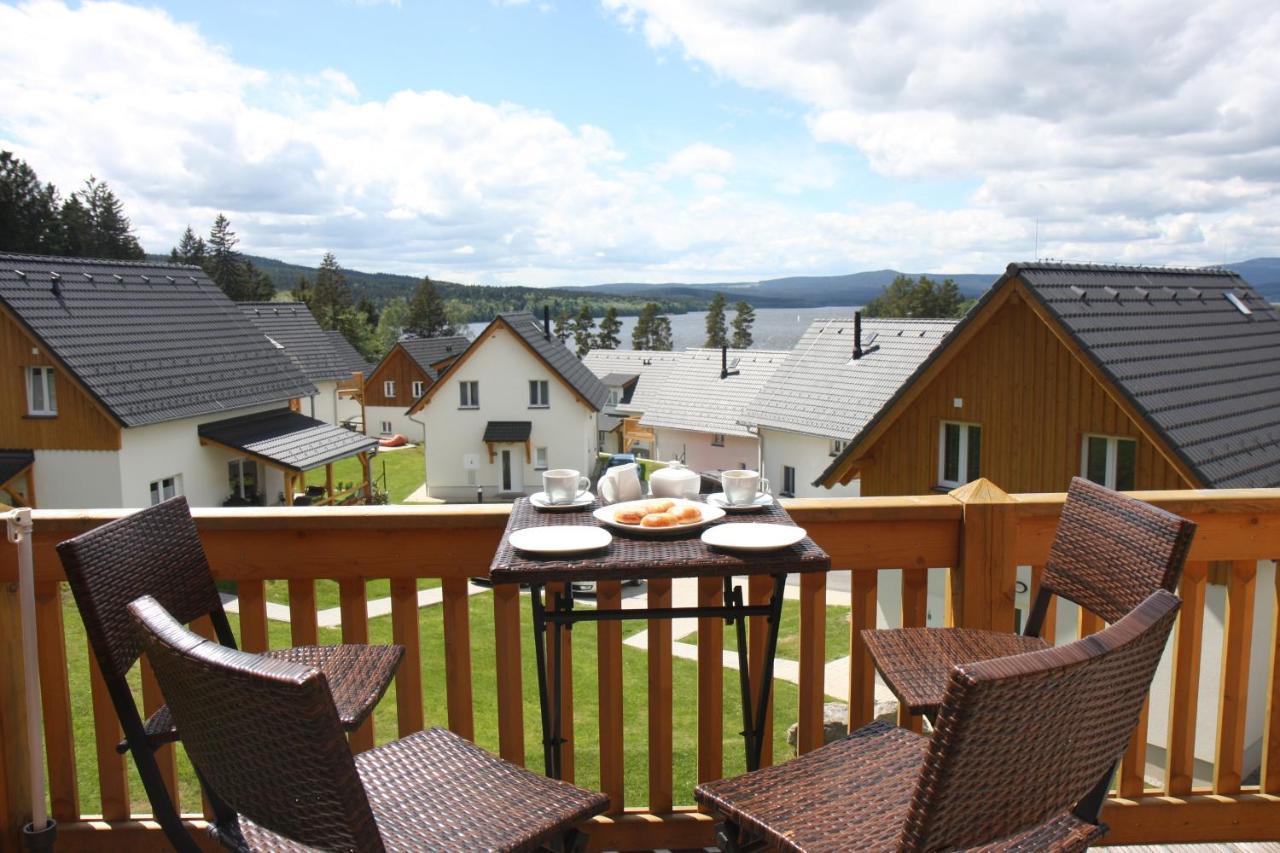 Lipno - Lakeside Village - Vetrnik Frymburk Bagian luar foto